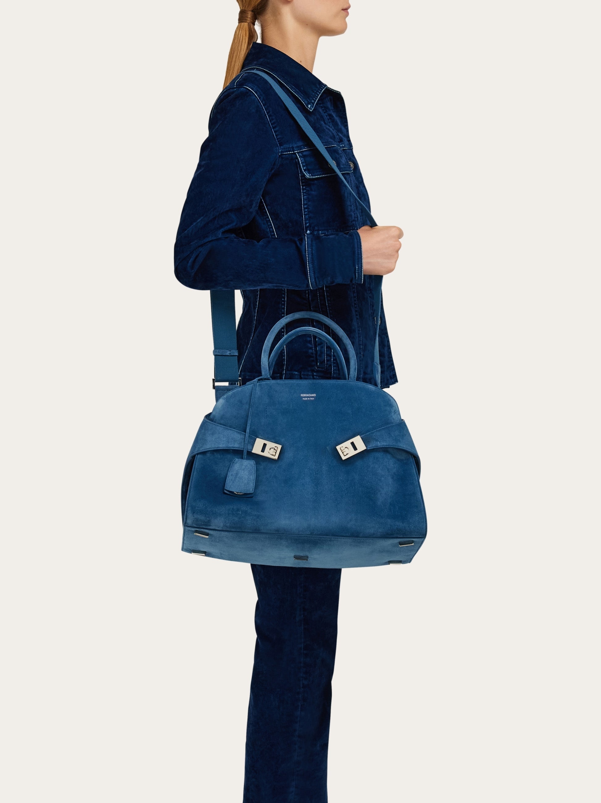 Hug handbag (M) - 3