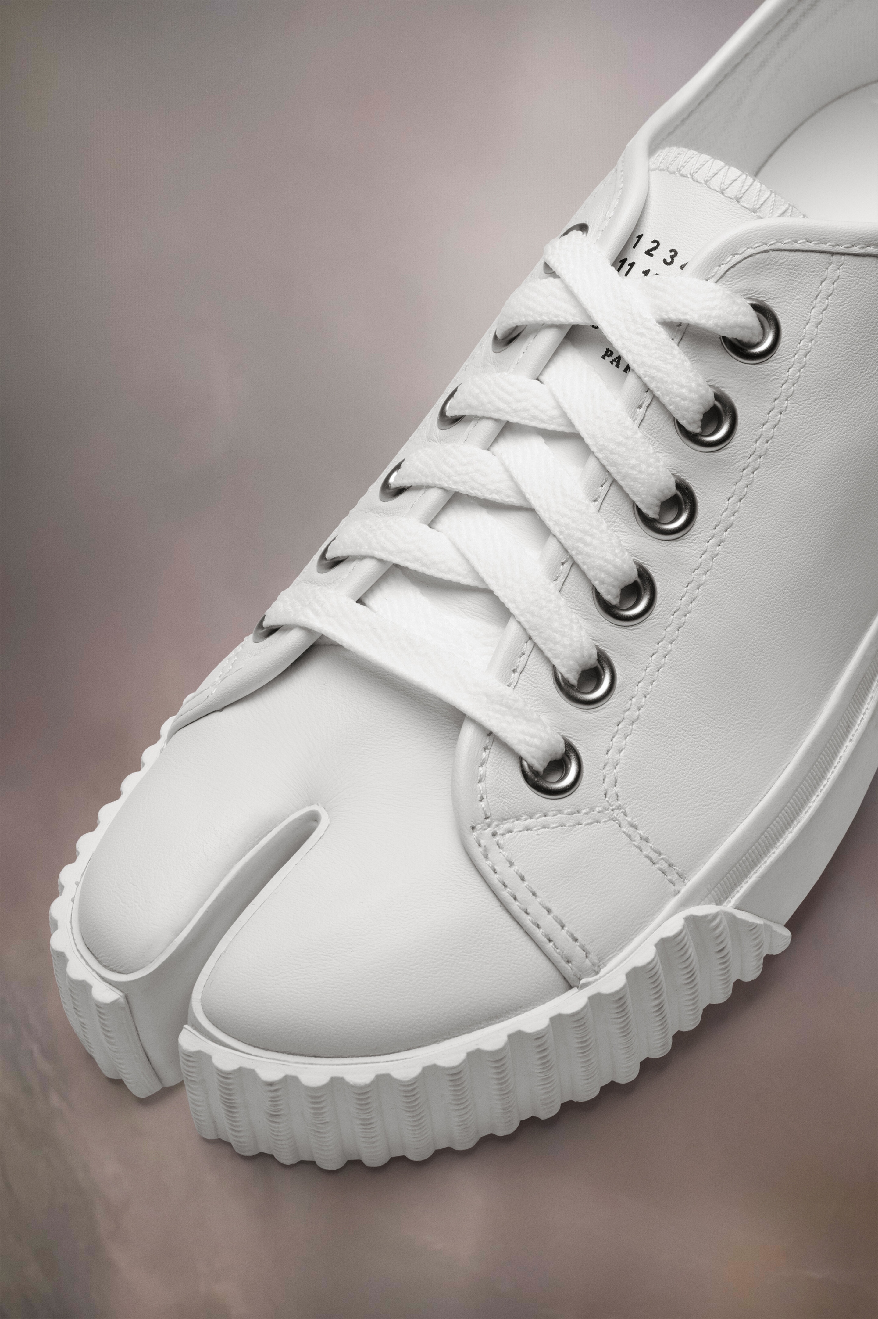 Maison Margiela Tabi sneakers | REVERSIBLE