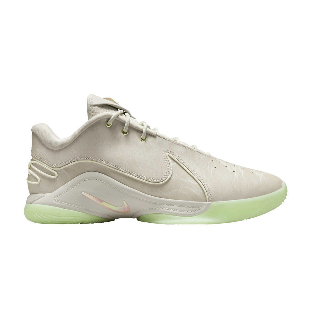 LeBron 22 'Dunkman' - 1