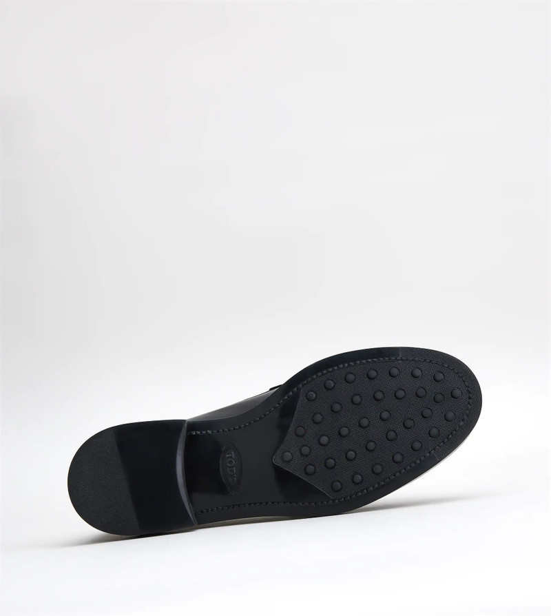 LOAFERS IN LEATHER - BLACK 4