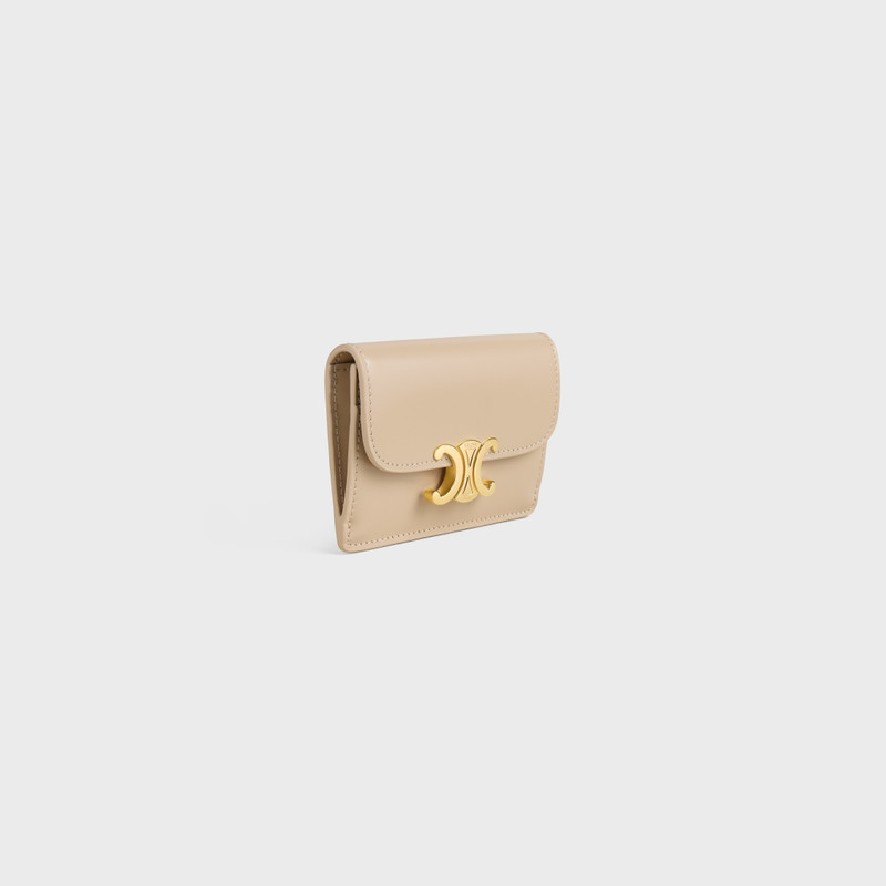 CELINE CARD HOLDER WITH FLAP TRIOMPHE IN Shiny calfskin outlook