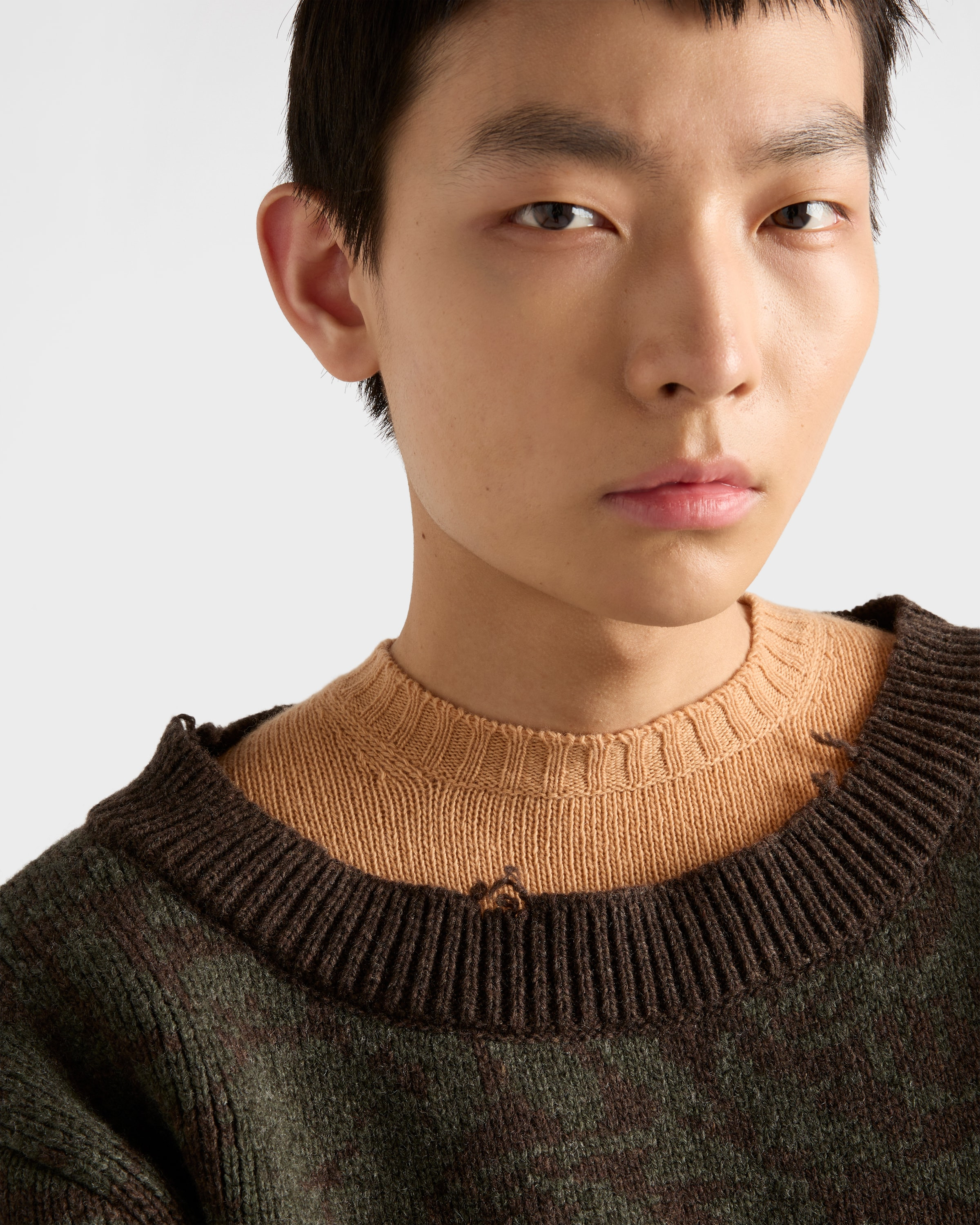 Wide-neck Shetland wool sweater - 6