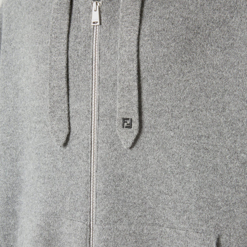 Sweatshirt 3
