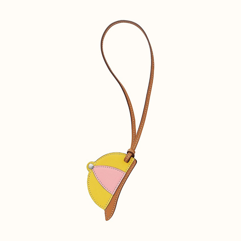 Paddock Bombe charm 1