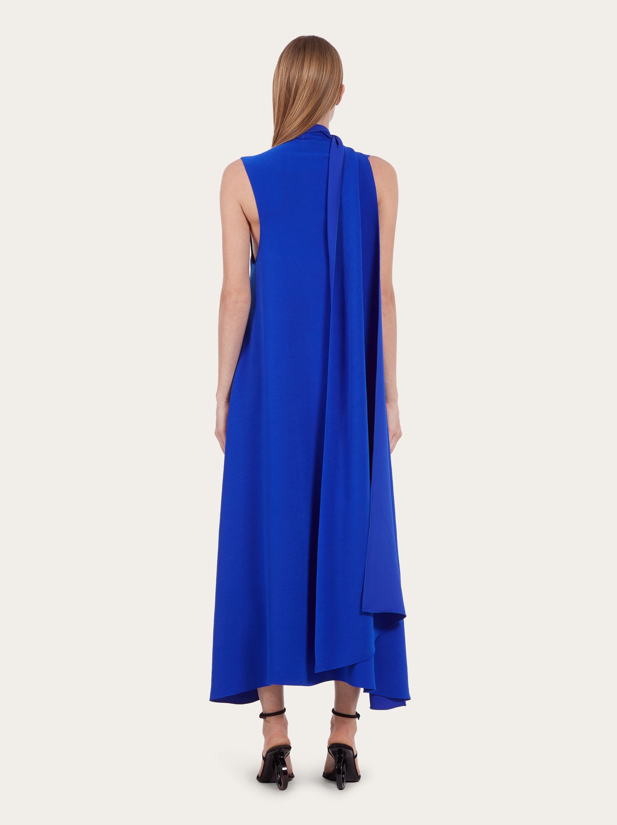Long dress with sash - 3