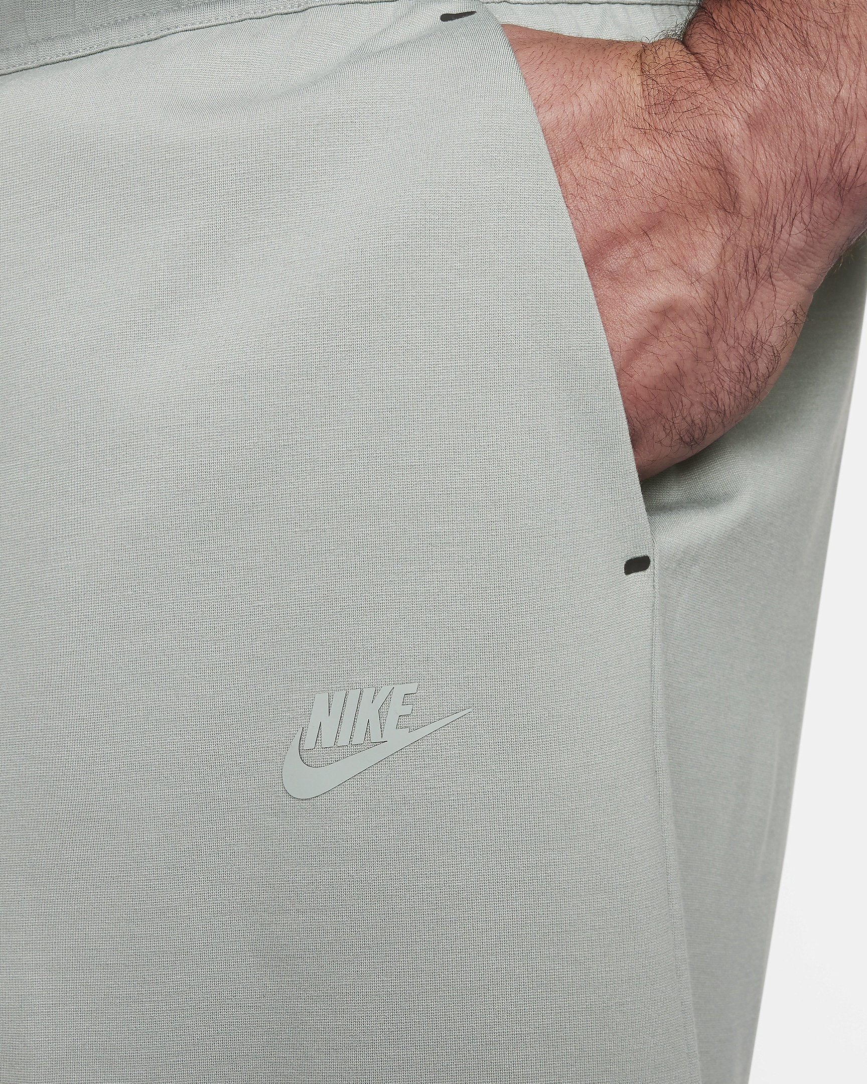 Men's Nike Sportswear Tech Fleece Lightweight Shorts - 10