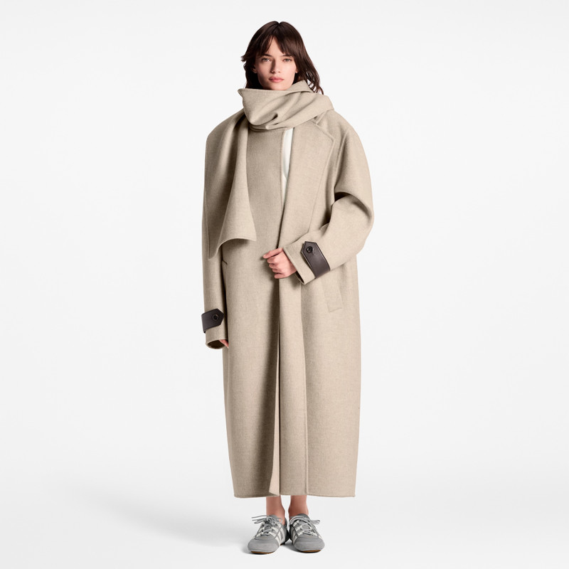 Louis Vuitton Blanket Scarf Coat outlook