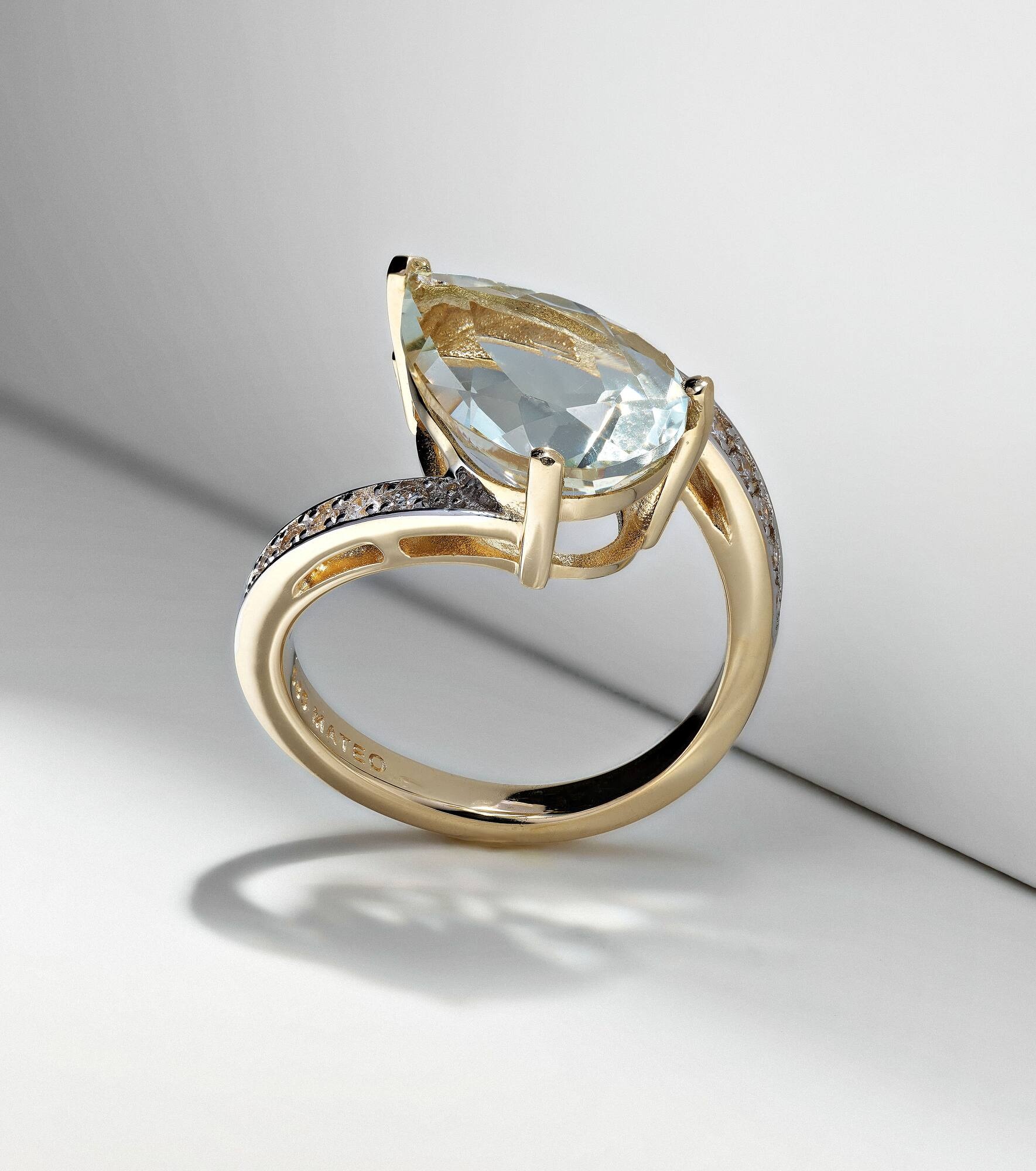 Slanted 14kt gold ring with amethyst and diamonds - 5