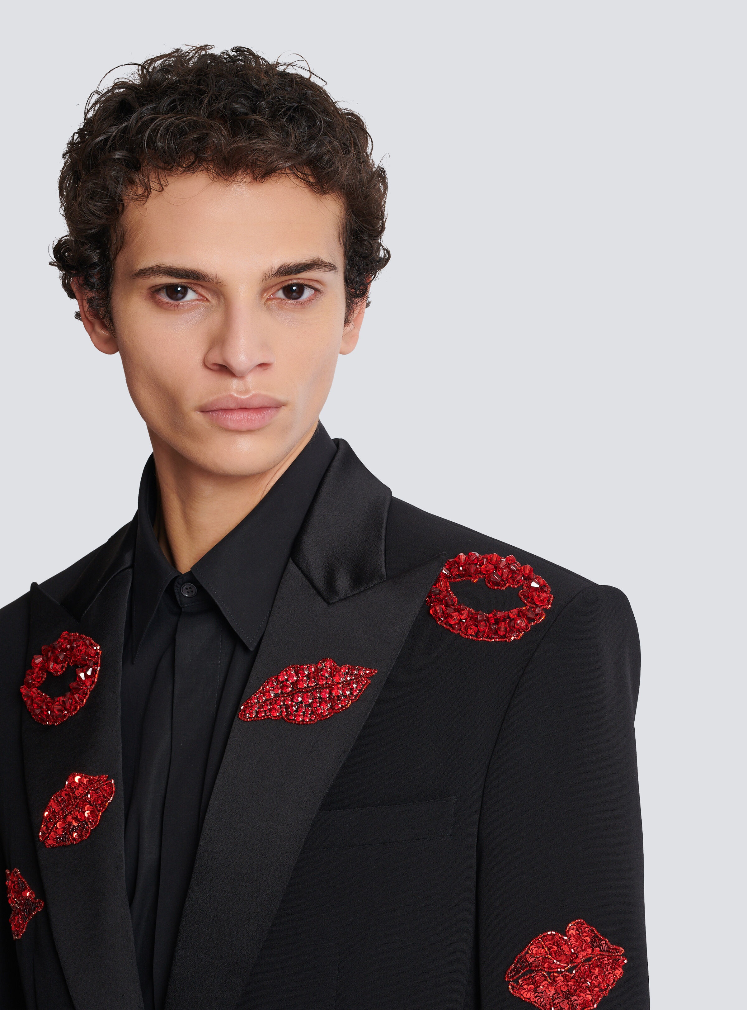Crepe 1-button jacket with Kiss embroidery - 7