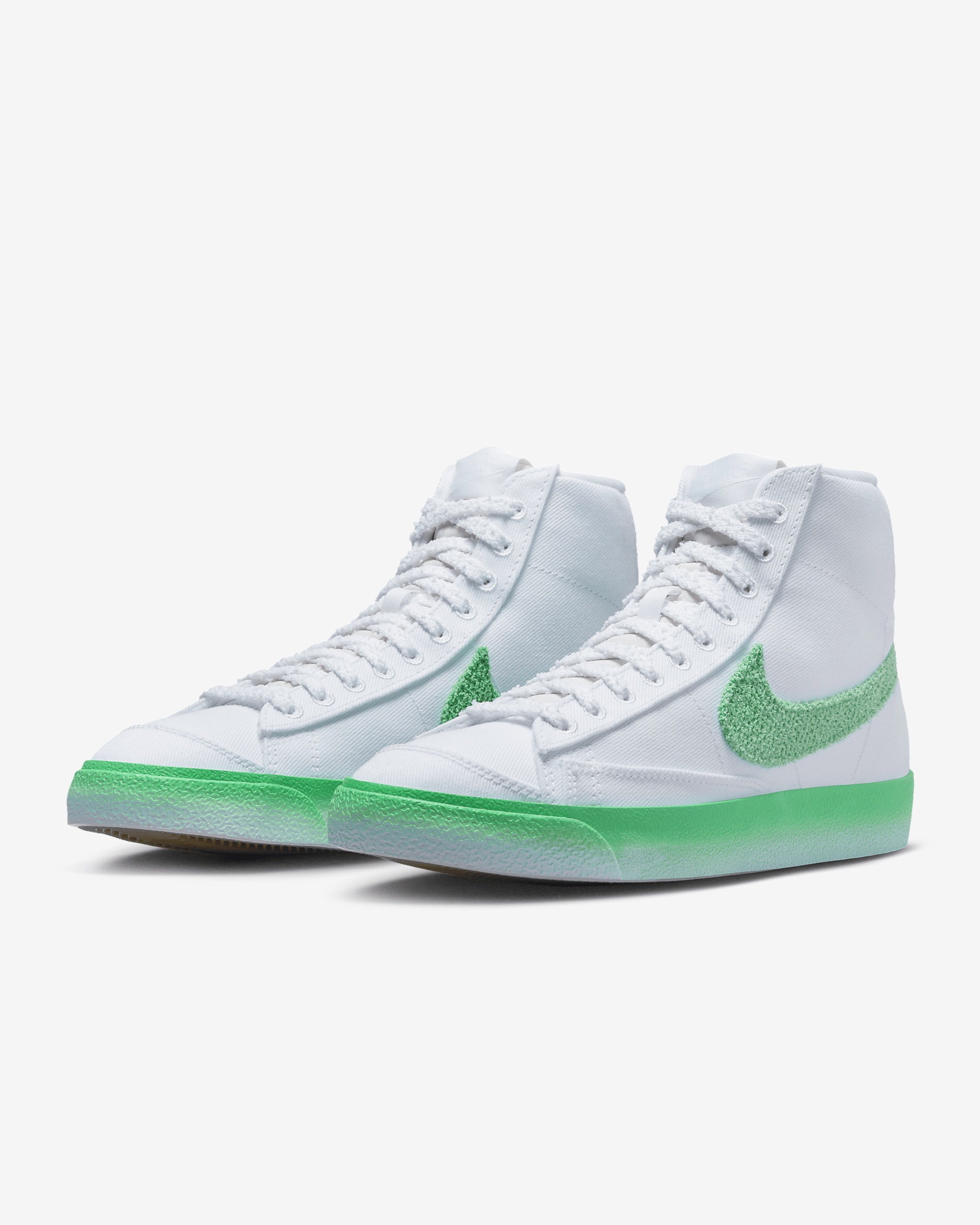 Nike Women's Blazer Mid '77 Shoes - 5