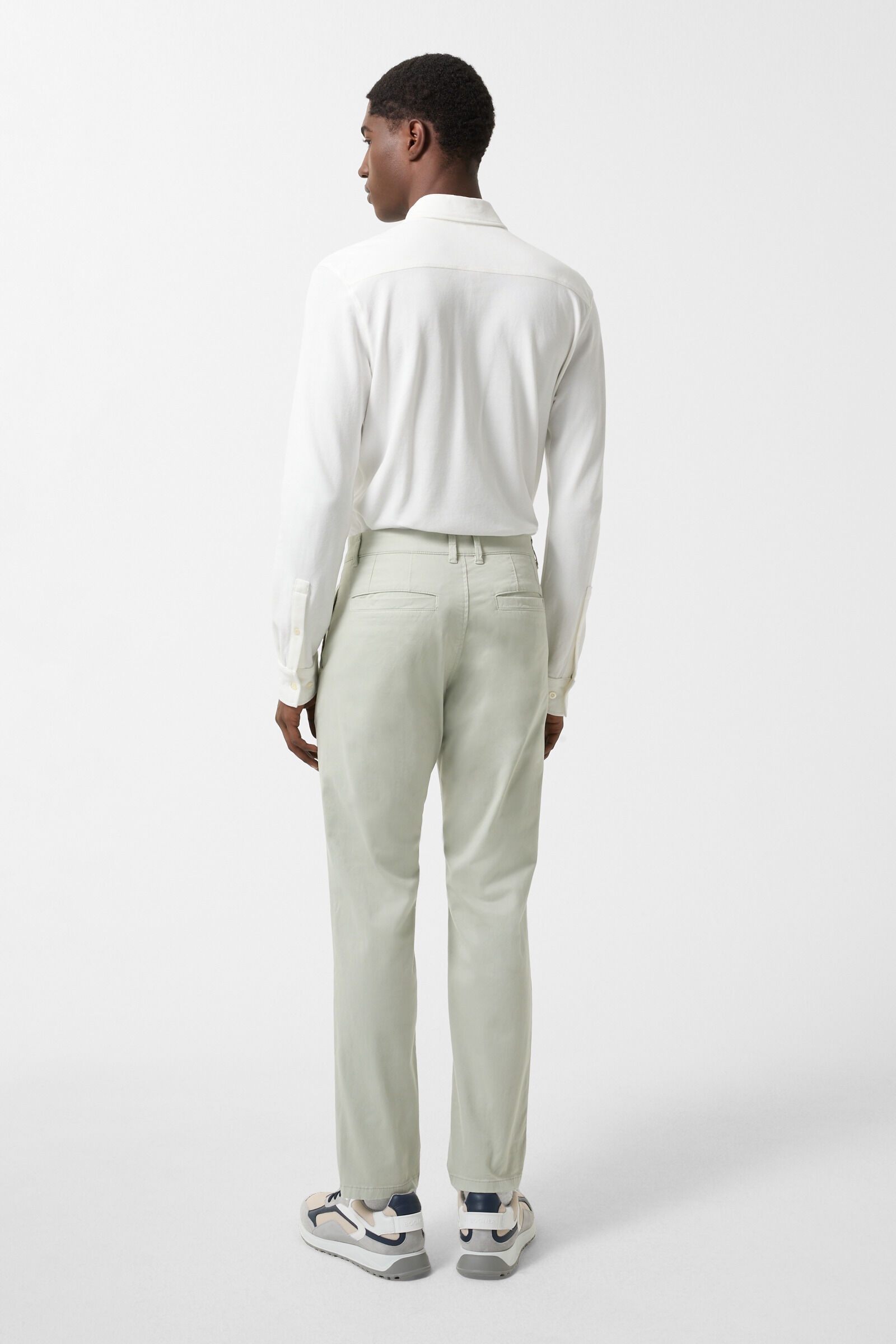 Nik chinos in Pistachio - 2