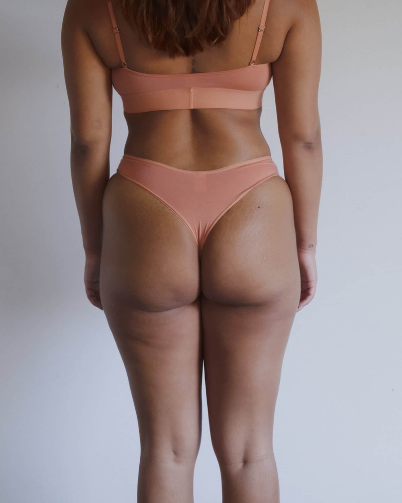 BASERANGE Enna Thong
                  - Bamboo Lyocell outlook