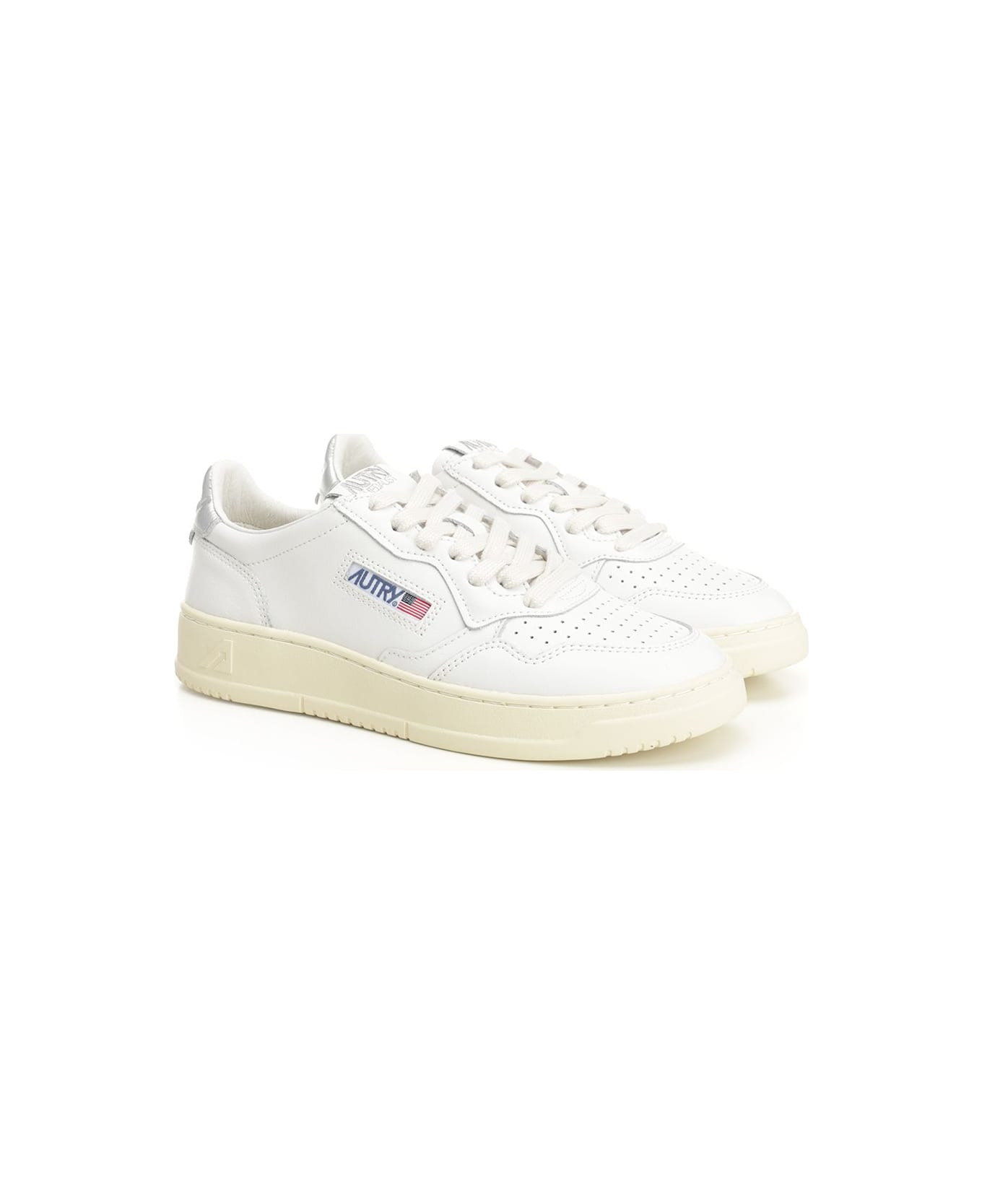 'medalist Low' Sneaker - 2
