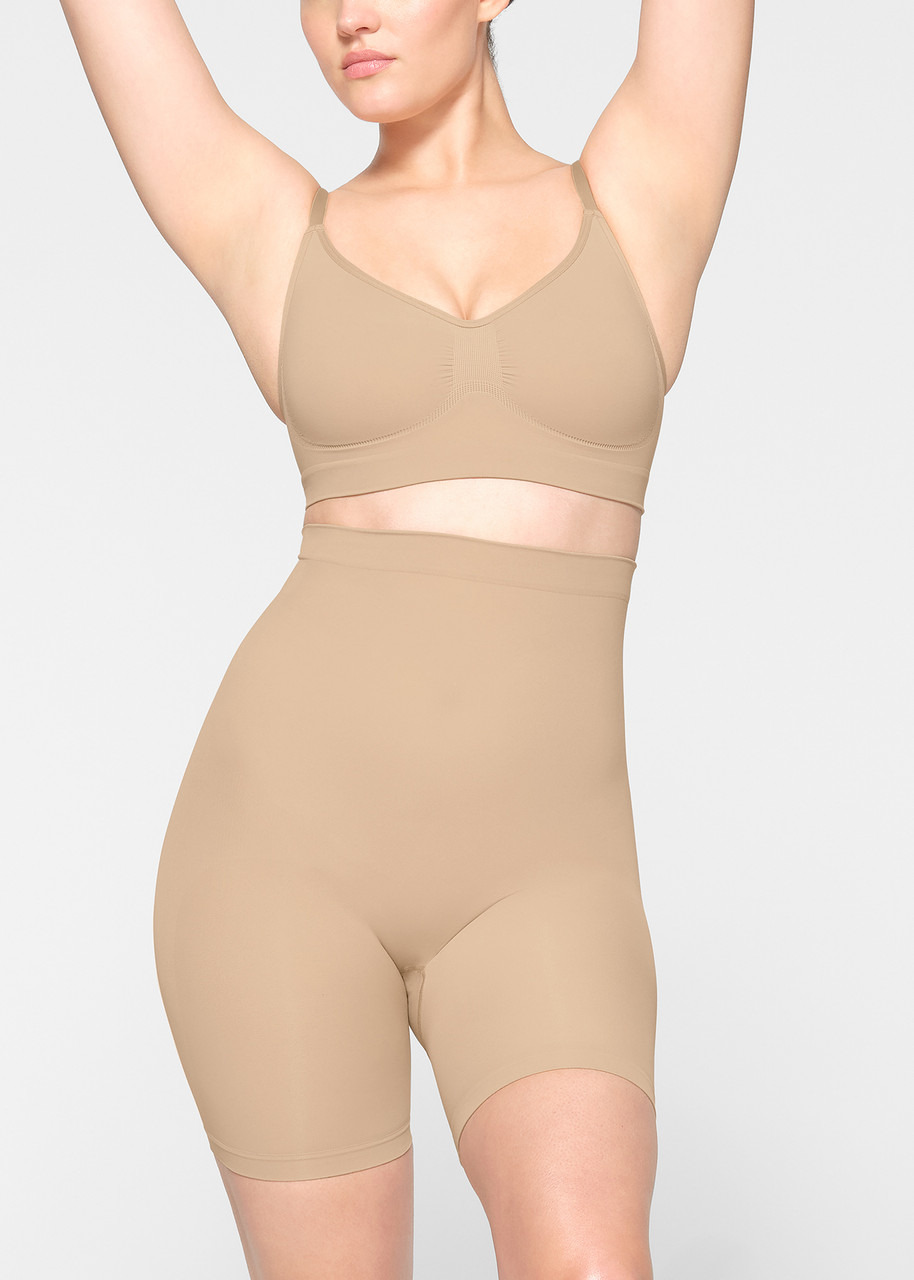 Skims Seamless Sculpt Mid-thigh Shorts - 2