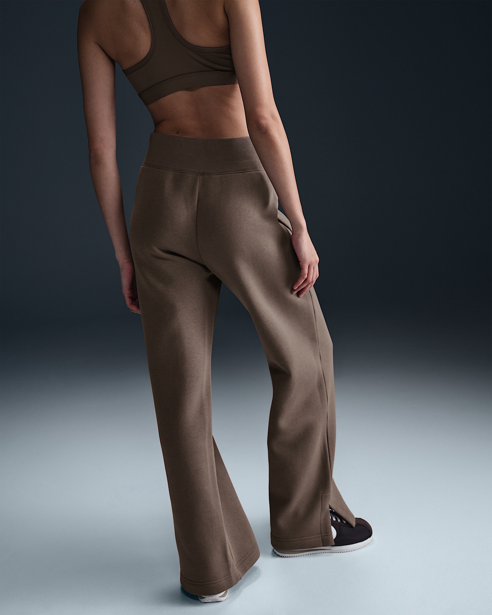 Nike Sportswear Phoenix Fleece Women's High-Waisted Wide-Leg Sweatpants - 3