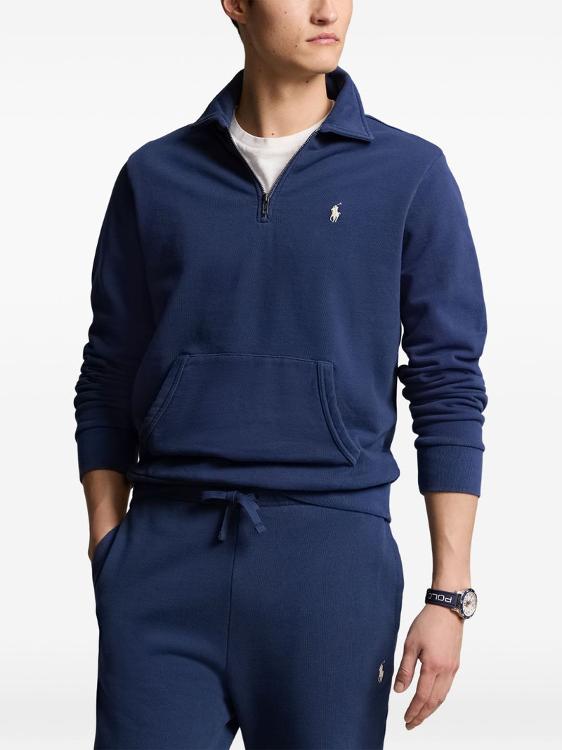 zip-fastening sweatshirt 3