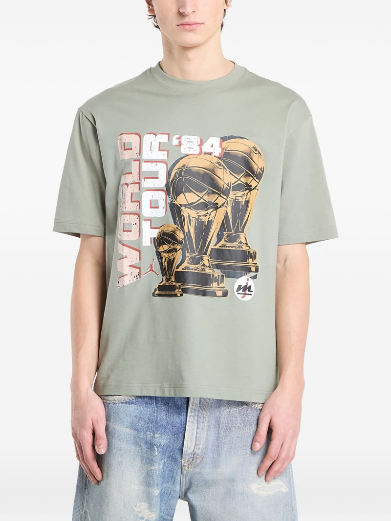 graphic T-shirt 3