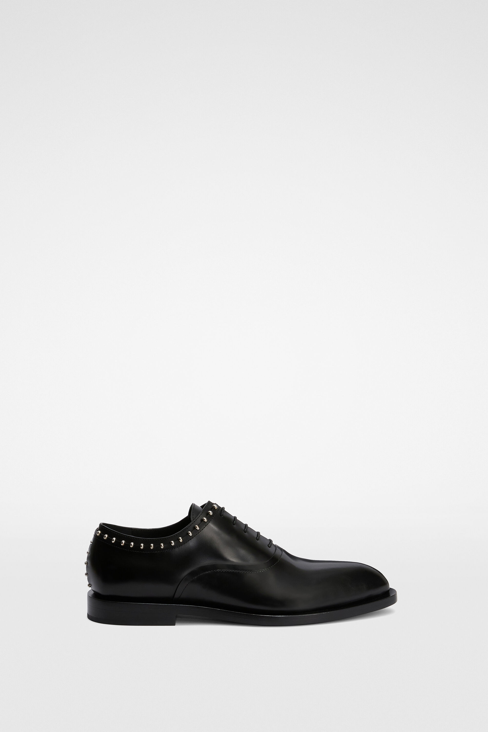 Lace-Up Shoe - 3