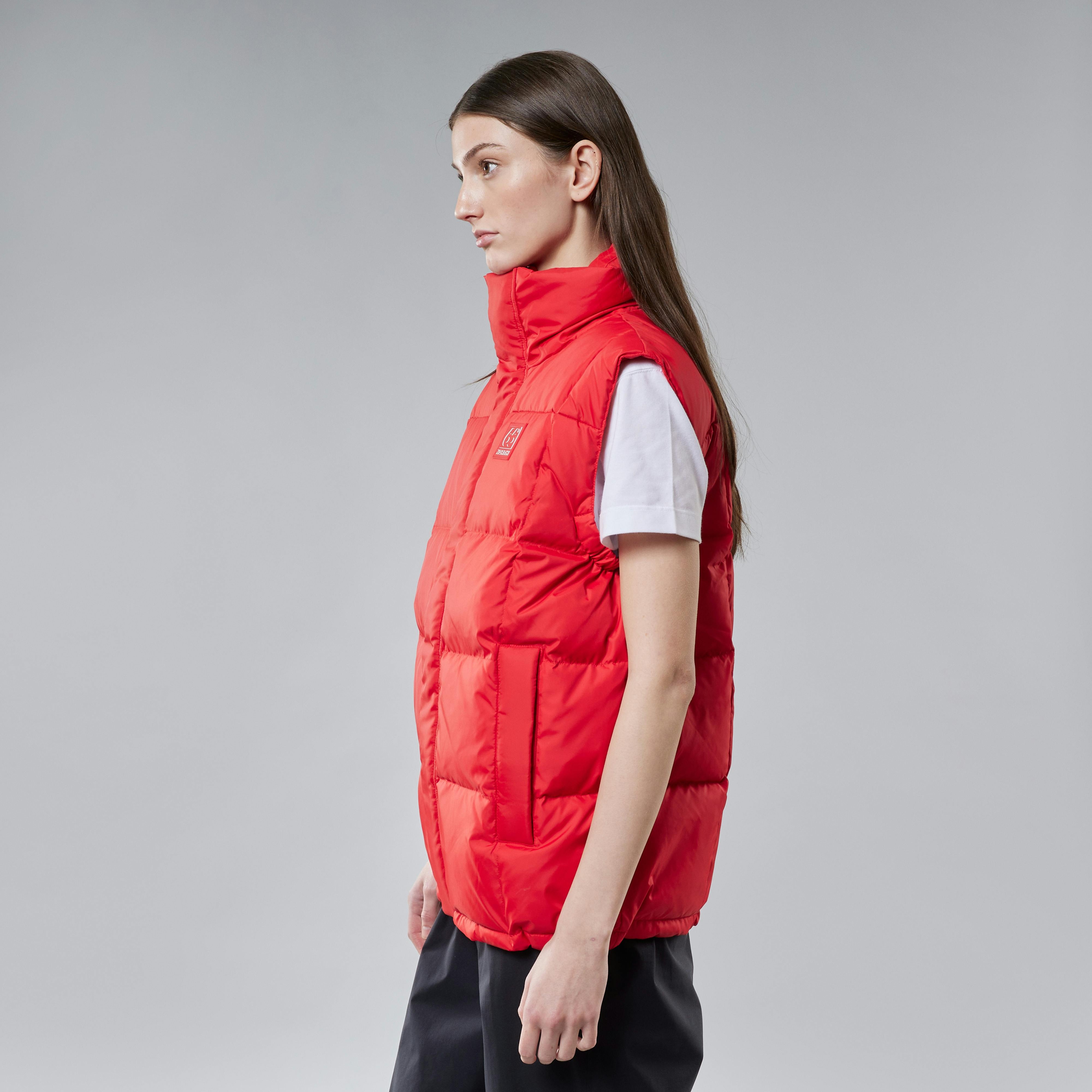 Dyngja Down Vest (Unisex) - 4
