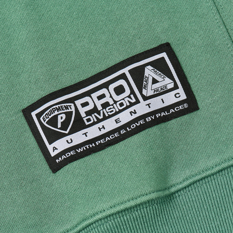PALACE PAL ATHLETICS CREW RACEY GREEN outlook