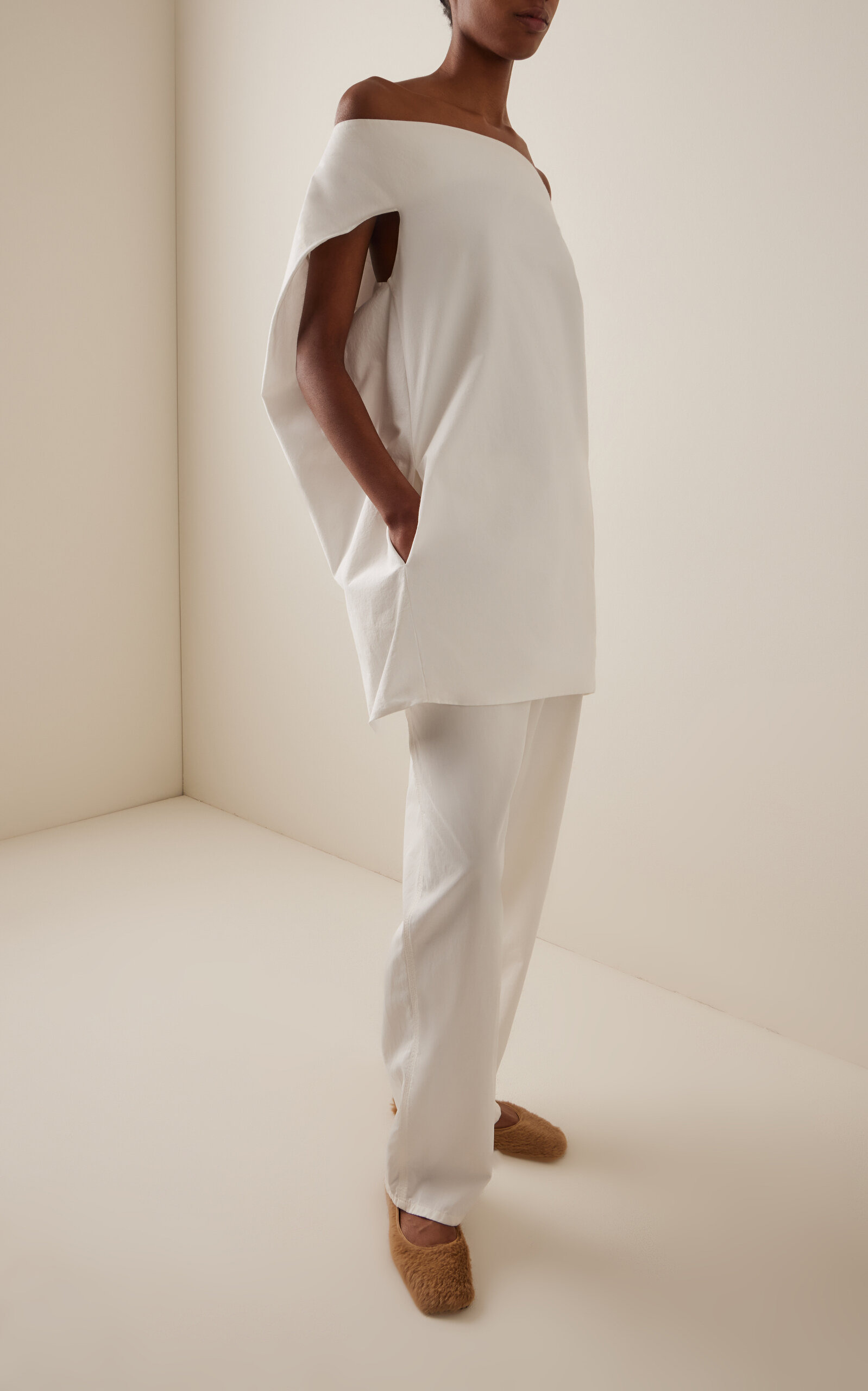 Pallenberg Off-The-Shoulder Cotton Top white - 3