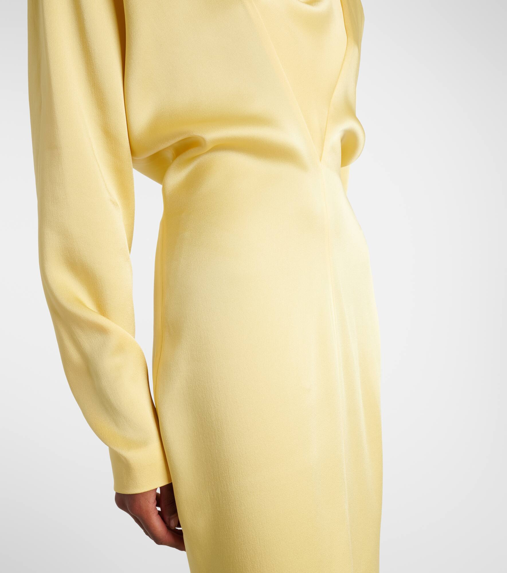 Satin gown - 5