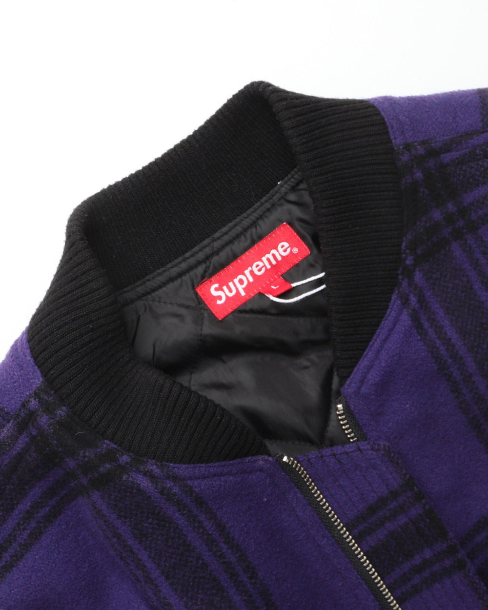Supreme - 4
