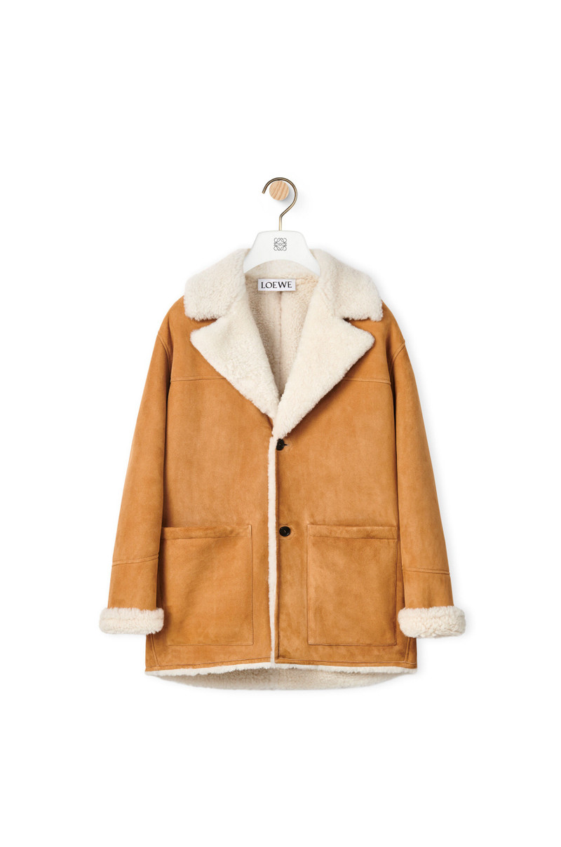 Coat in shearling 1
