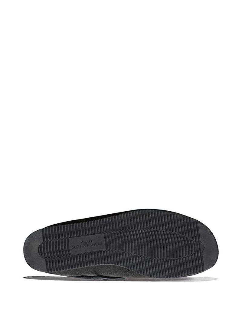 lace-up shoes 3