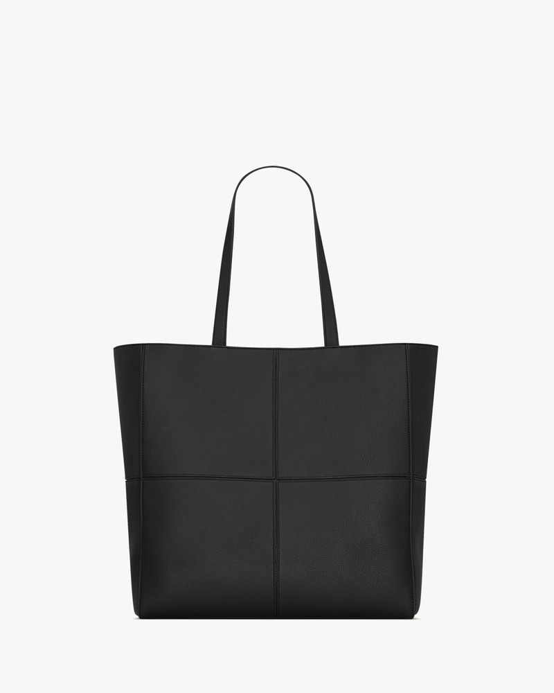 SAINT LAURENT PARIS 4 CARRÉ TOTE IN LEATHER 1