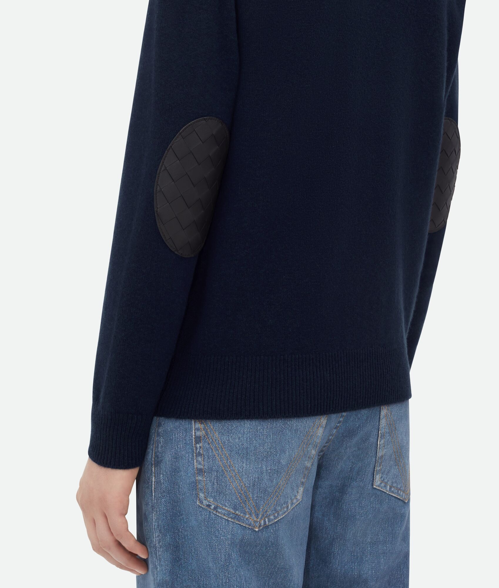 Cashmere Jumper With Intrecciato Leather Patches - 4