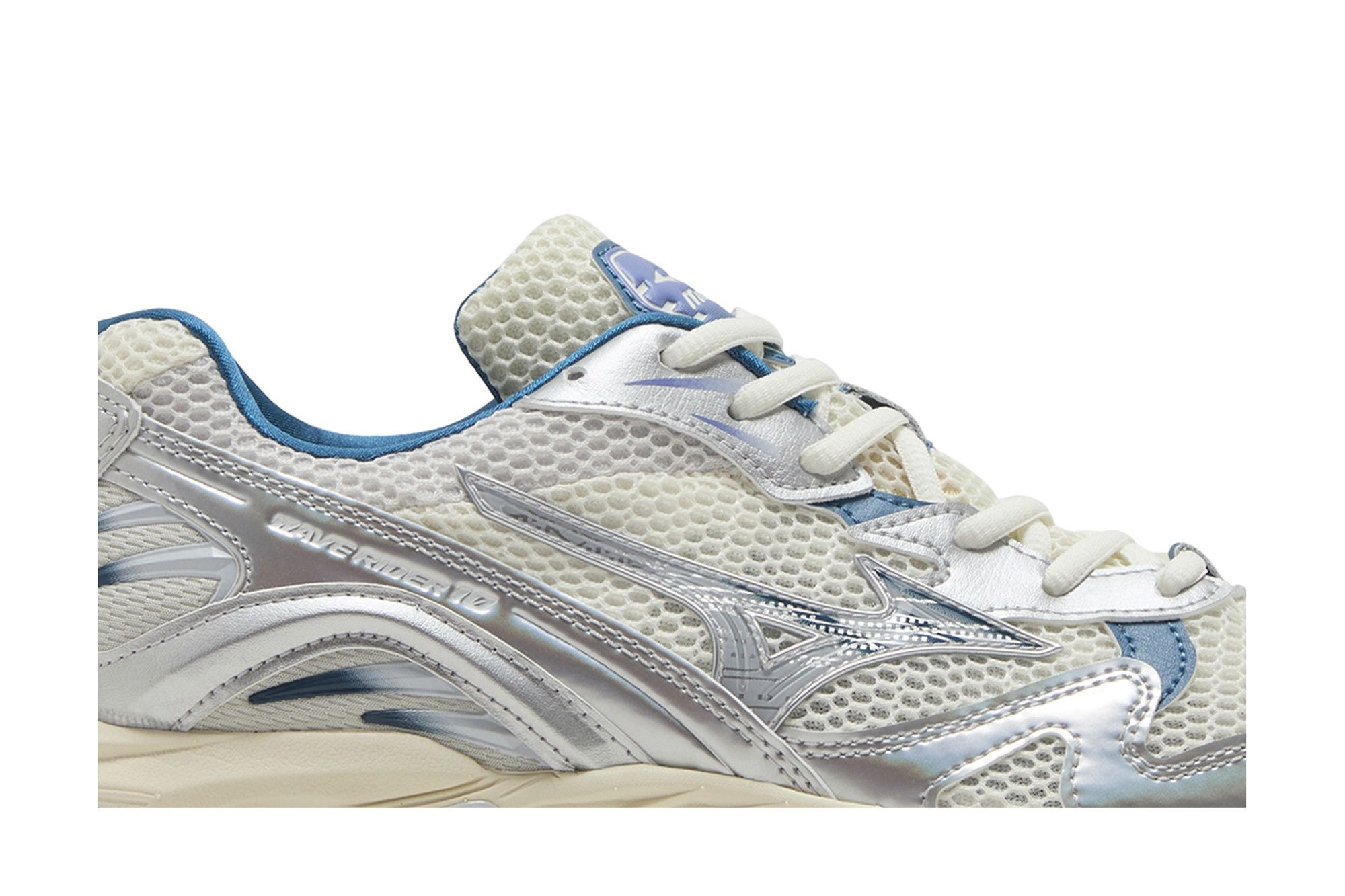 Wave Rider 10 'Arctic Ice Snow White' - 2