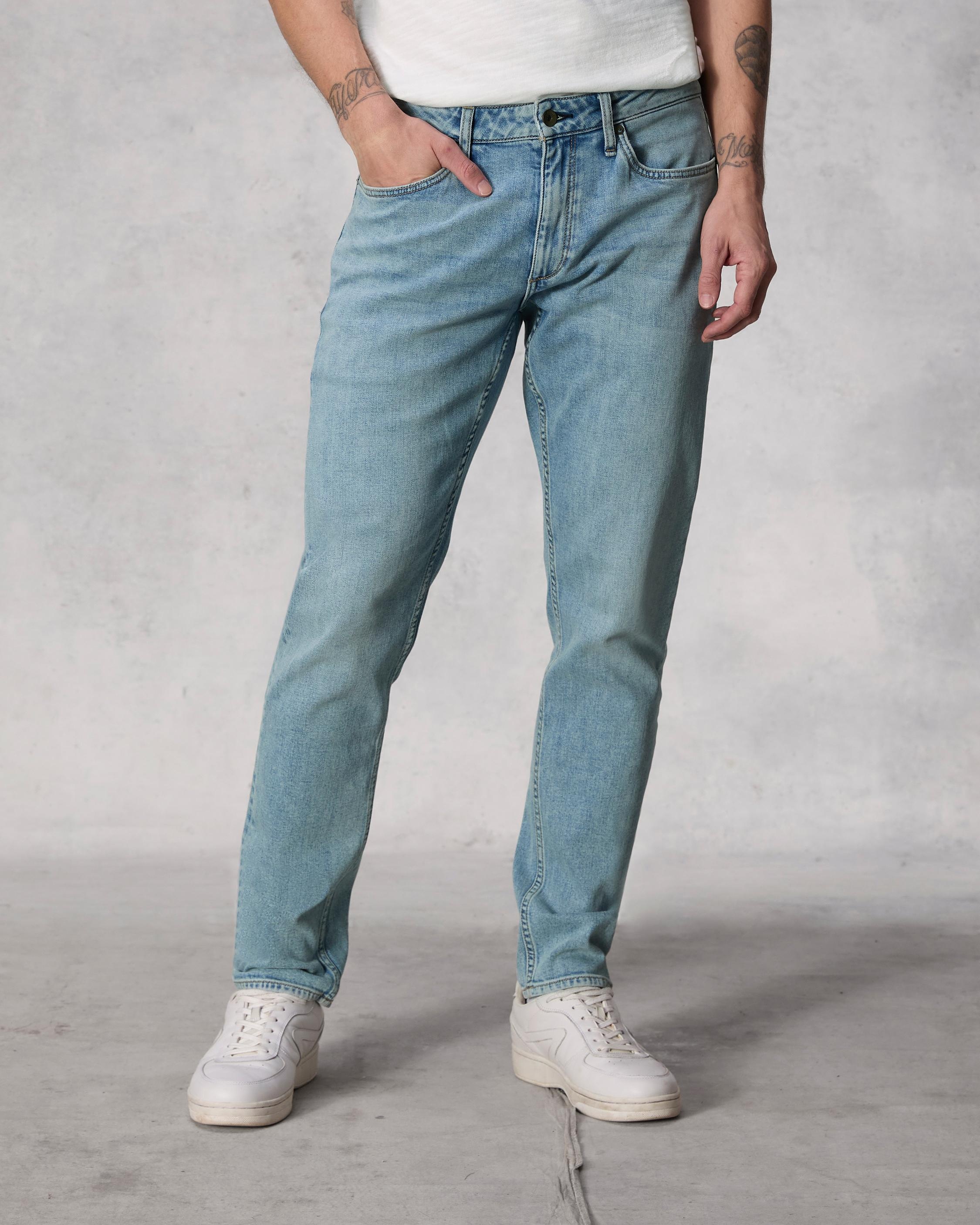 Fit 3 - Lenox
Athletic Fit Authentic Stretch Jean - 5