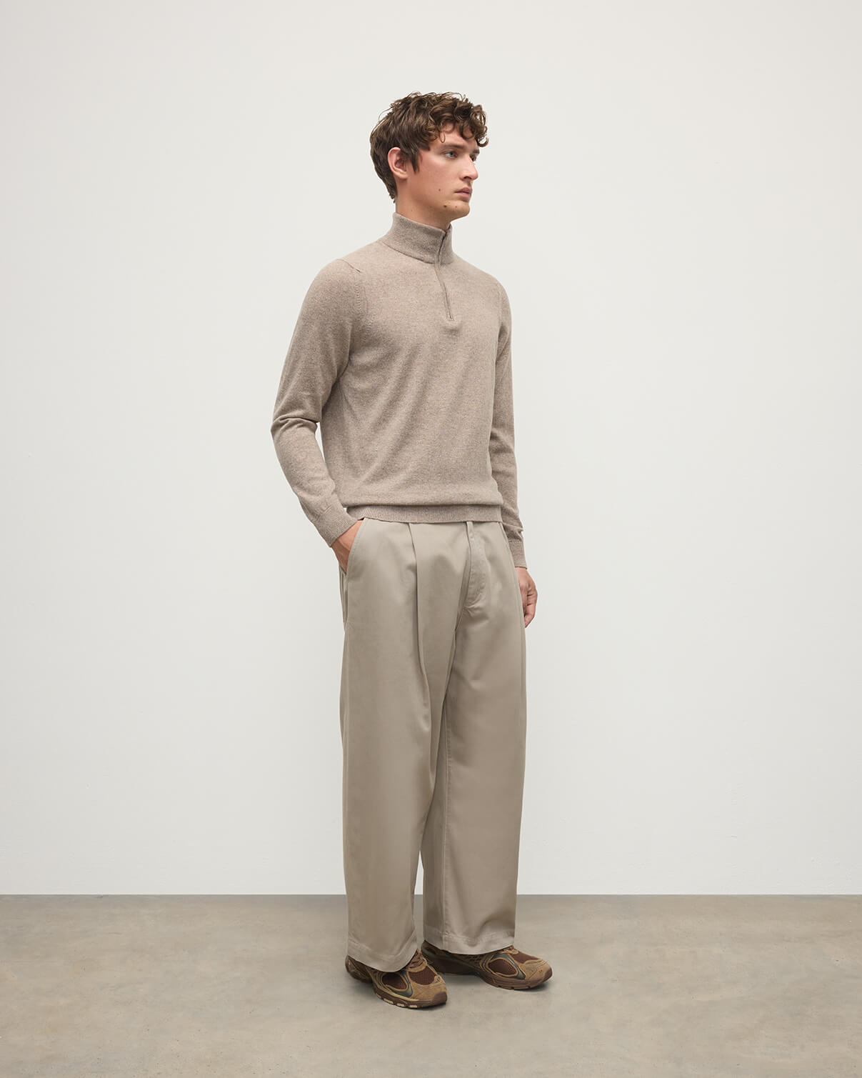 Classic Cashmere Brown Zip Neck Jumper - 3