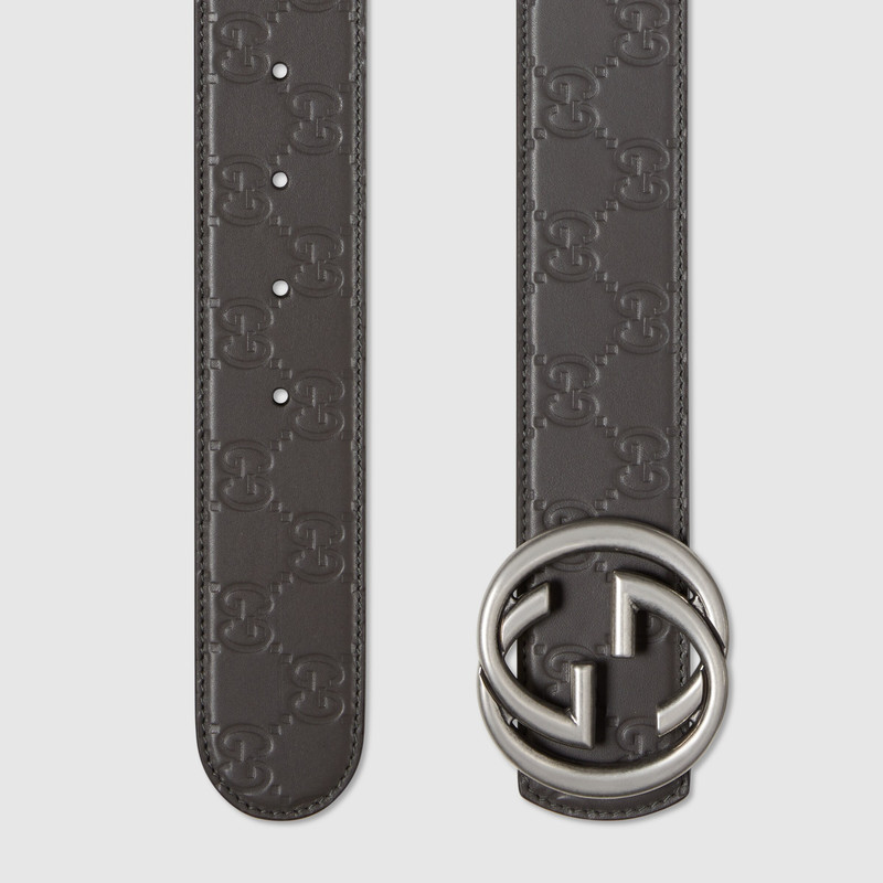 GUCCI Reversible belt with Interlocking G buckle outlook