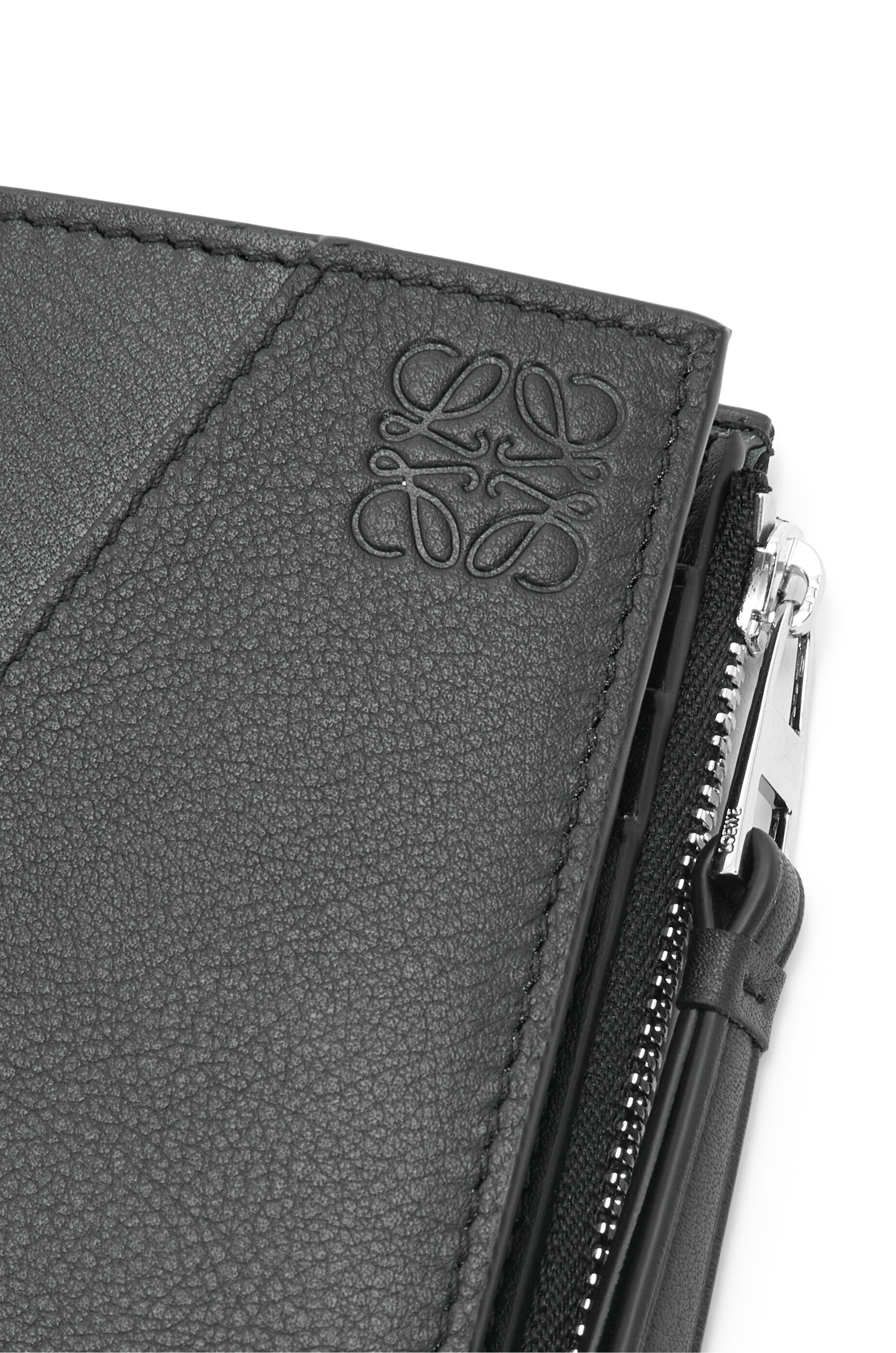 Puzzle Edge slim compact wallet in classic calfskin - 5