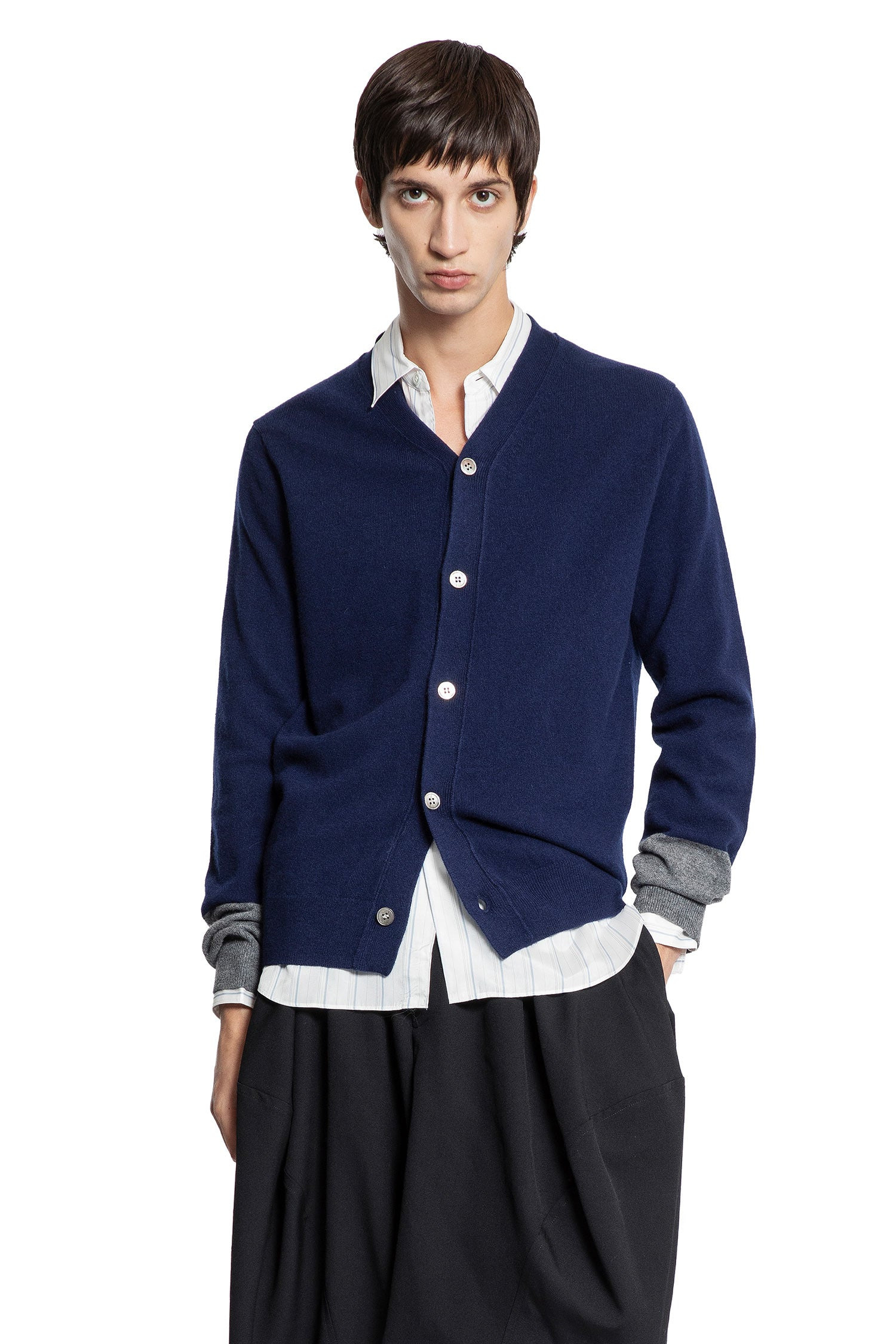 Two-Tone-Lambswool-Cardigan - 6