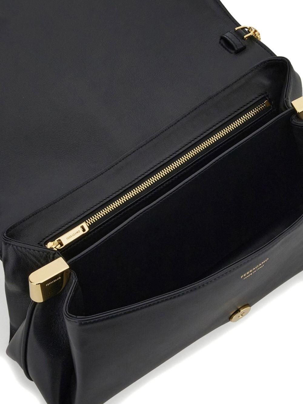 Ferragamo Women Borsa A Spalla Media Con Patta - 3