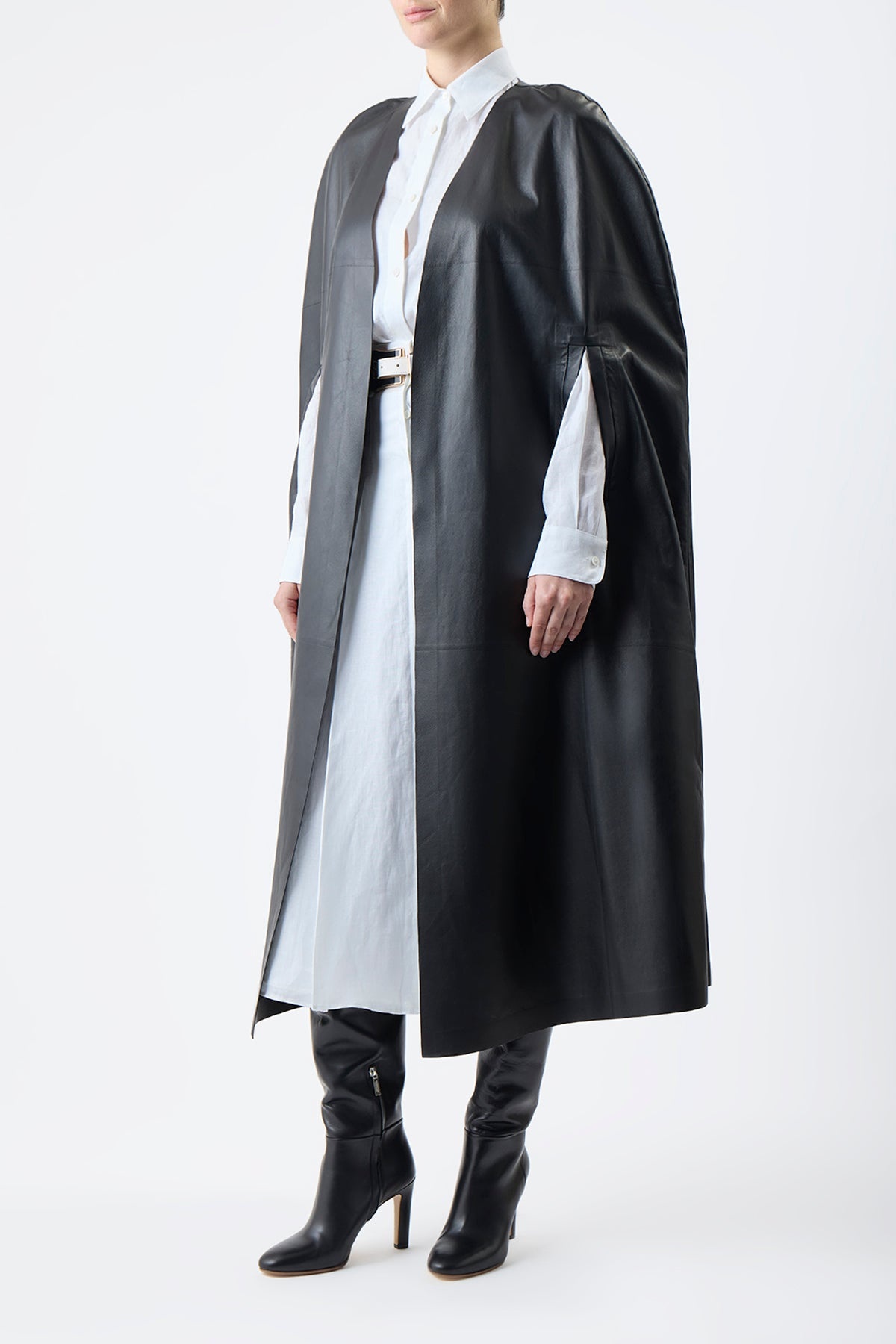 Lindlow Cape in Black Leather - 4