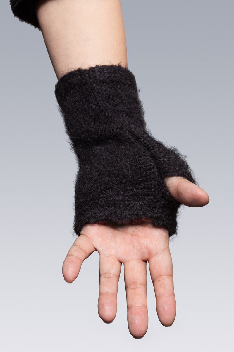 ACRONYM HG1-PU Suri Alpaca Hand Gaiter Black outlook