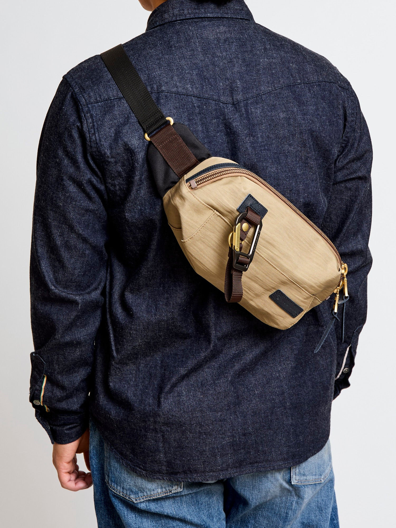 Link Waist Bag v2 in Beige - 2