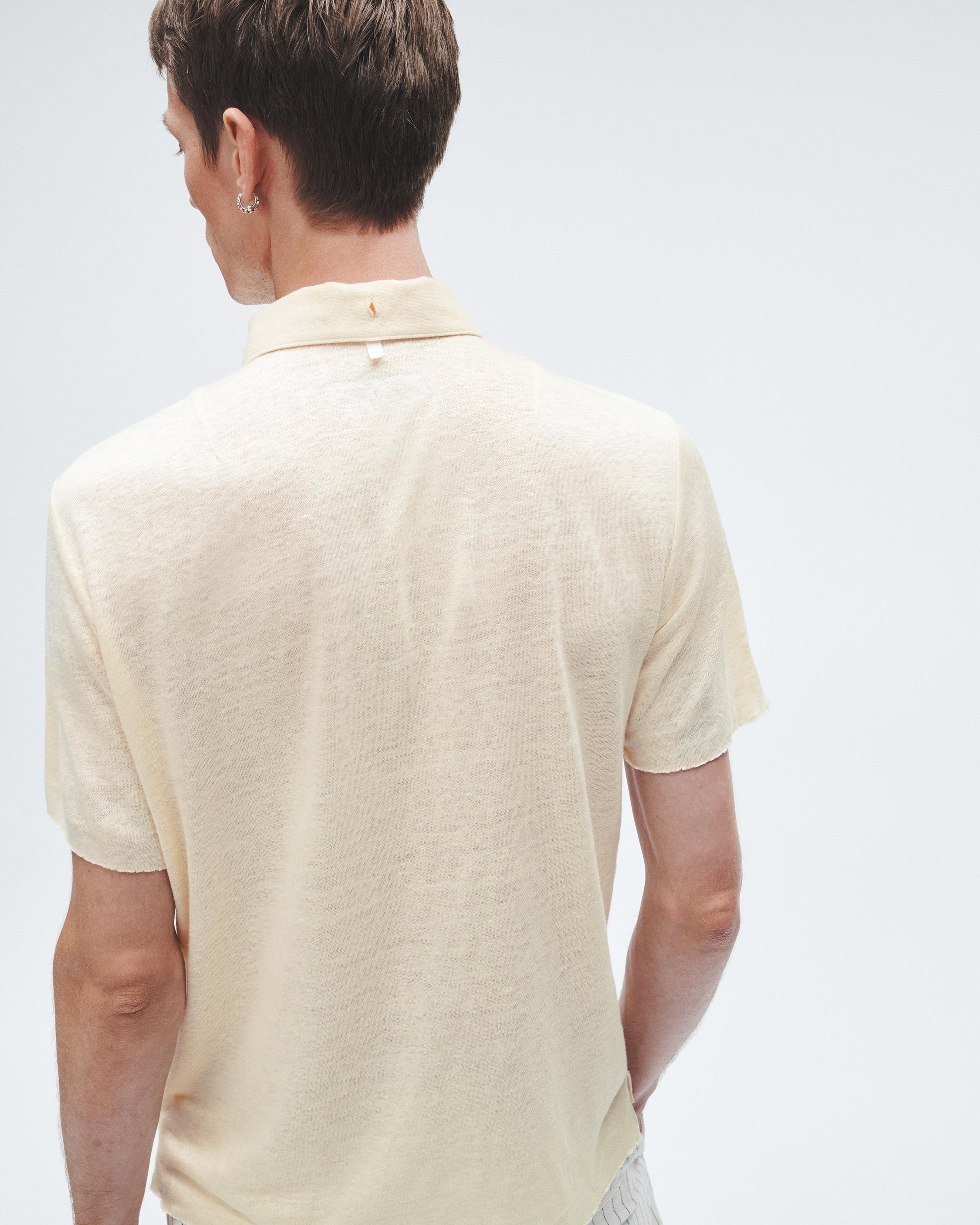 Classic Linen Polo
Classic Fit - 4