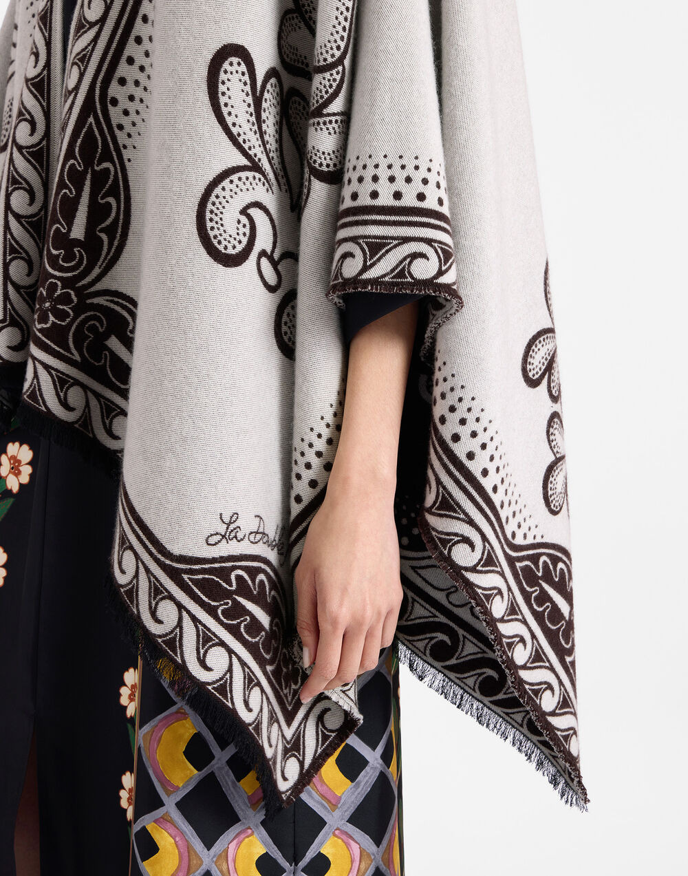 Poncho - 5