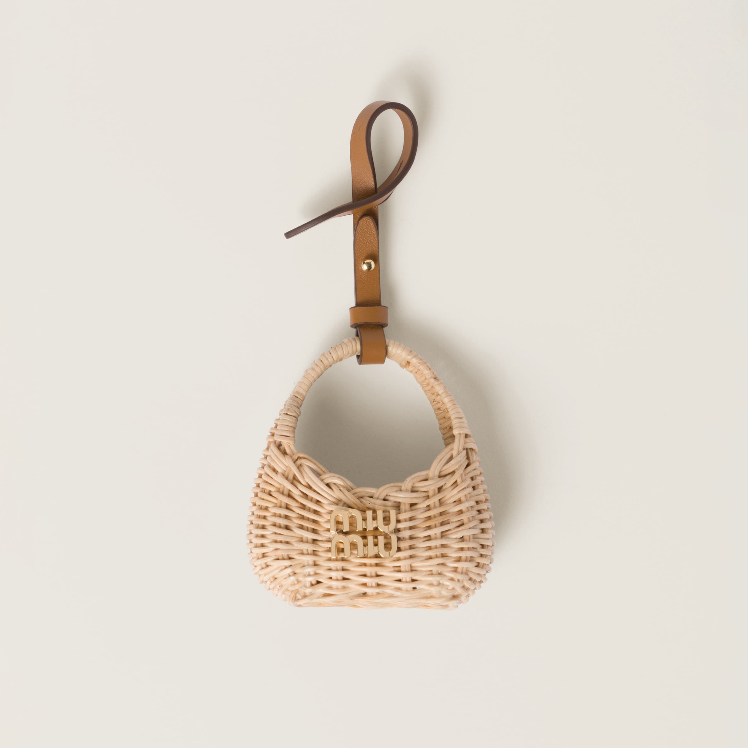 【アクセントに】MiuMiu★ウィッカー トリック バッグ Miu Miu Wander wicker trick | miumiu | REVERSIBLE