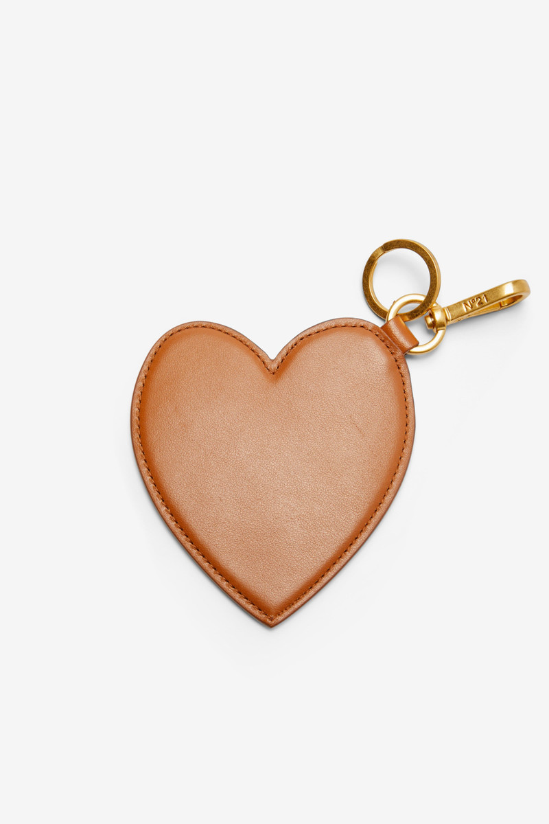 N°21 HEART-SHAPED CHARM outlook