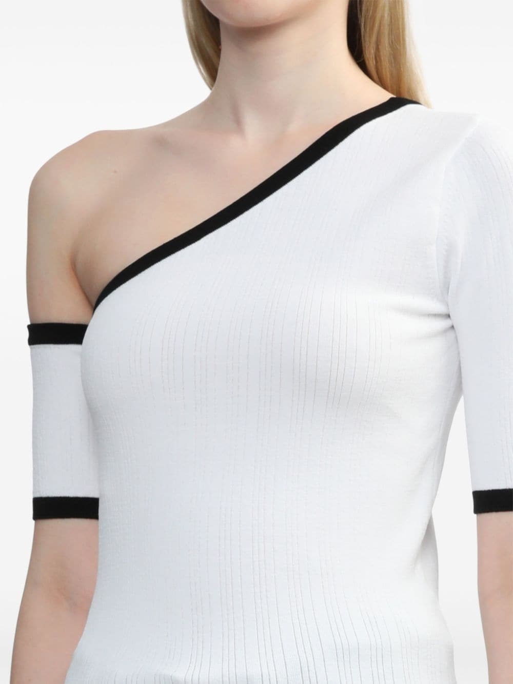 contrasting-trim one-shoulder top - 5