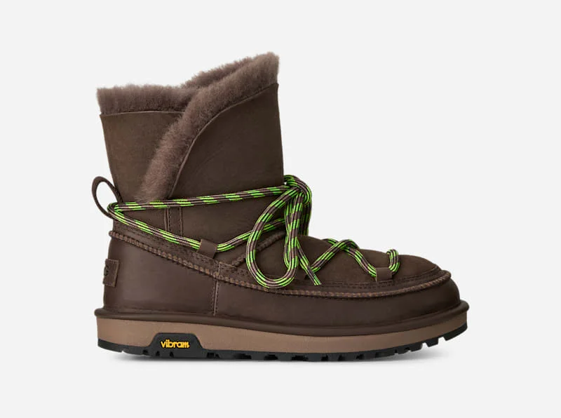 ® Women's Classic Tread Boot Sheepskin in Dusted Cocoa - 1