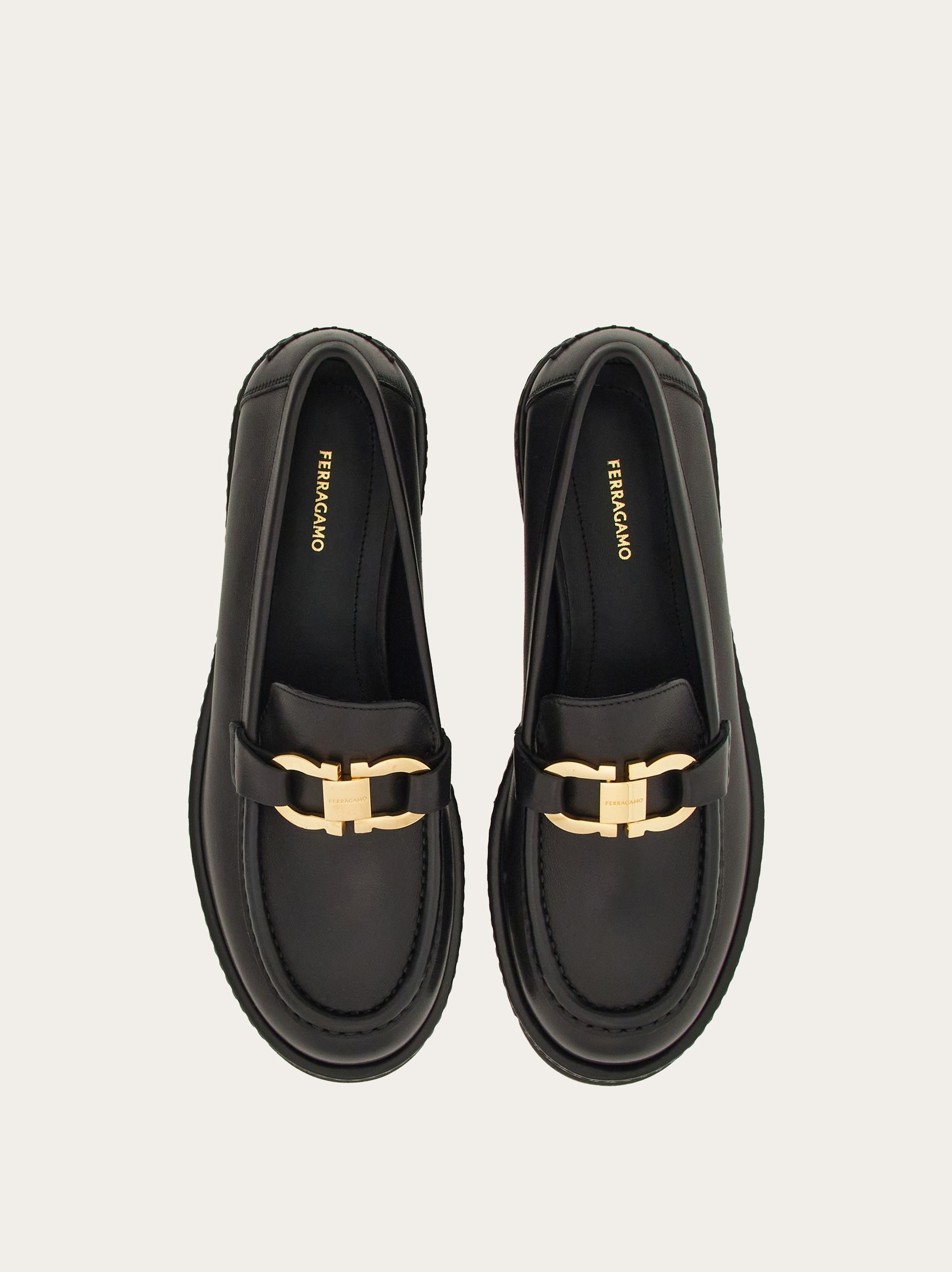 Moccasin with Gancini ornament - 2