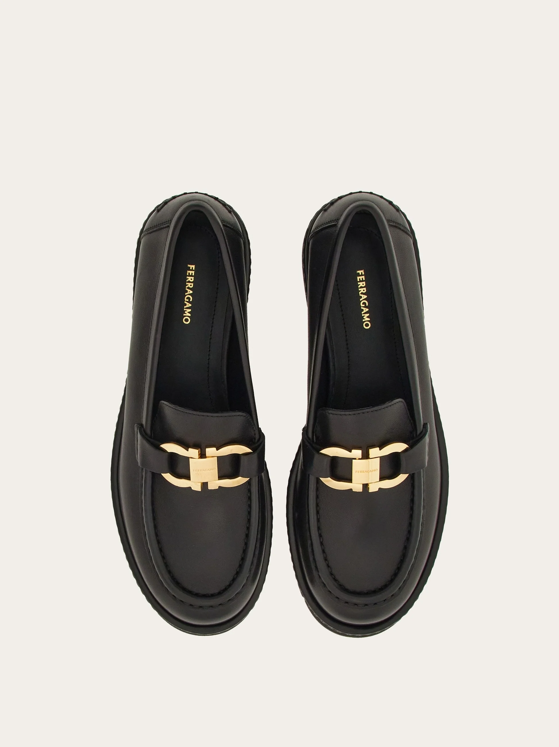 FERRAGAMO Moccasin with Gancini ornament | REVERSIBLE