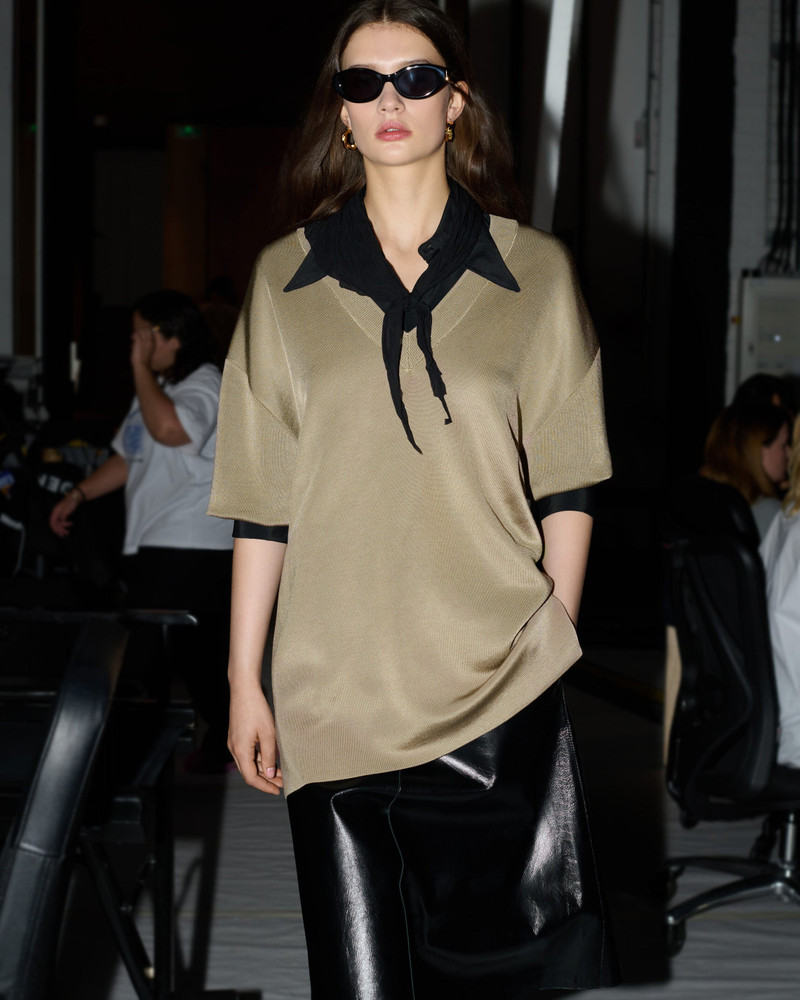 BLACK POLYESTER CRUMPLED GAVROCHE 5
